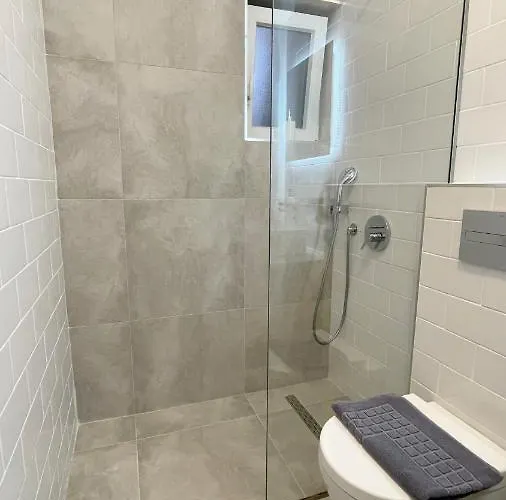 Apartament Antheon *